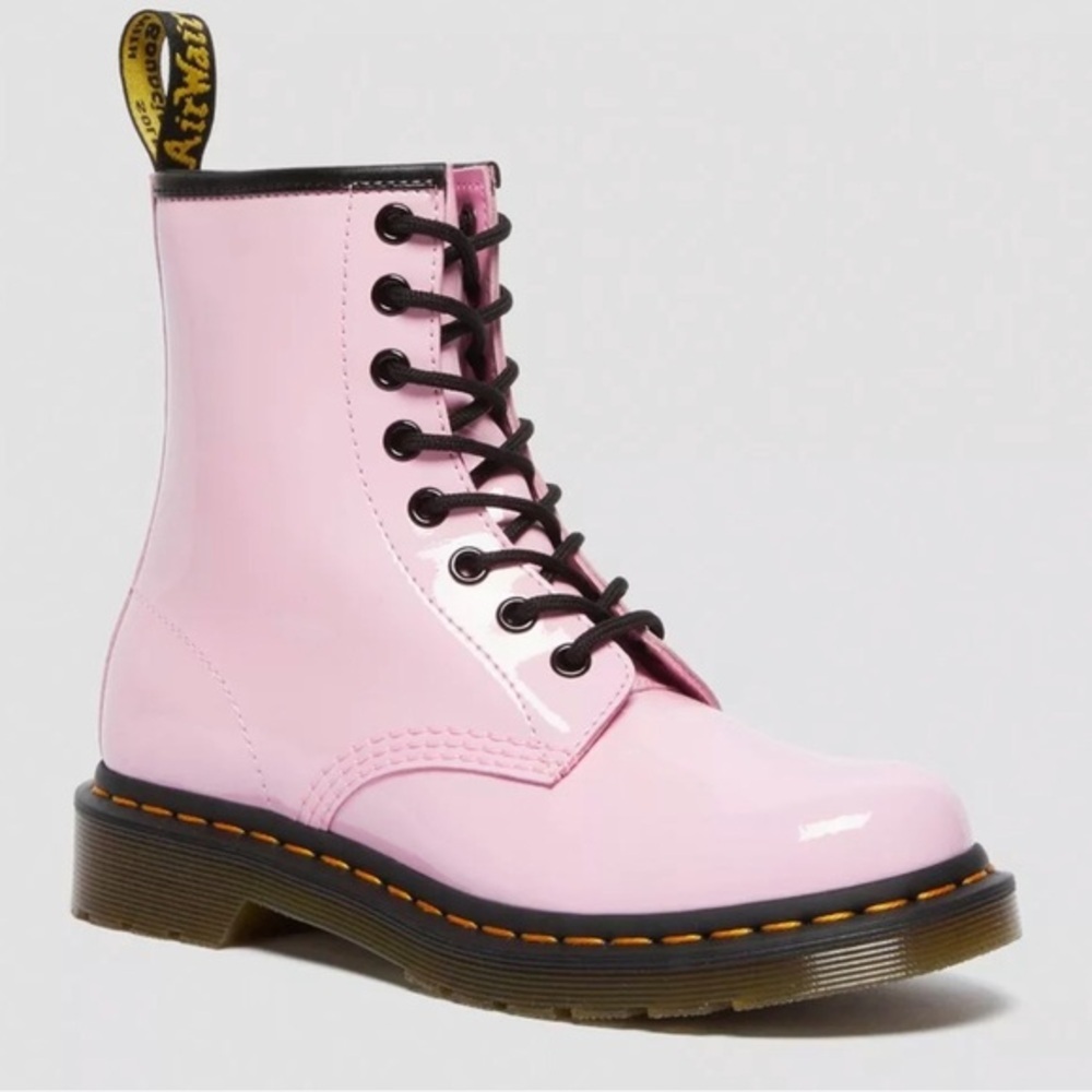Dr Martens 1460 Pale Pink LUCIDO+PATENT LAMPER LEATHER LACE UP BOOTS size 10 new